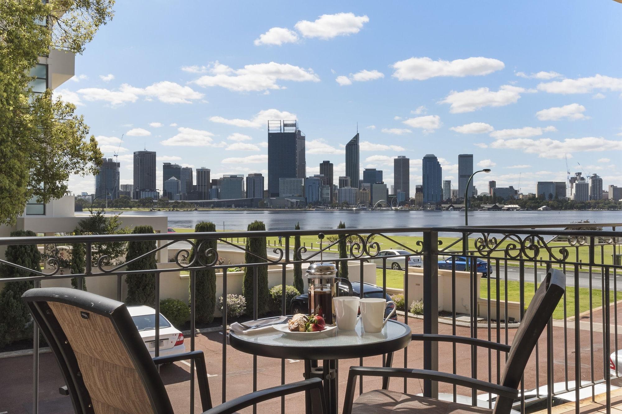 The Peninsula Riverside Serviced Apartments Perth Exterior foto