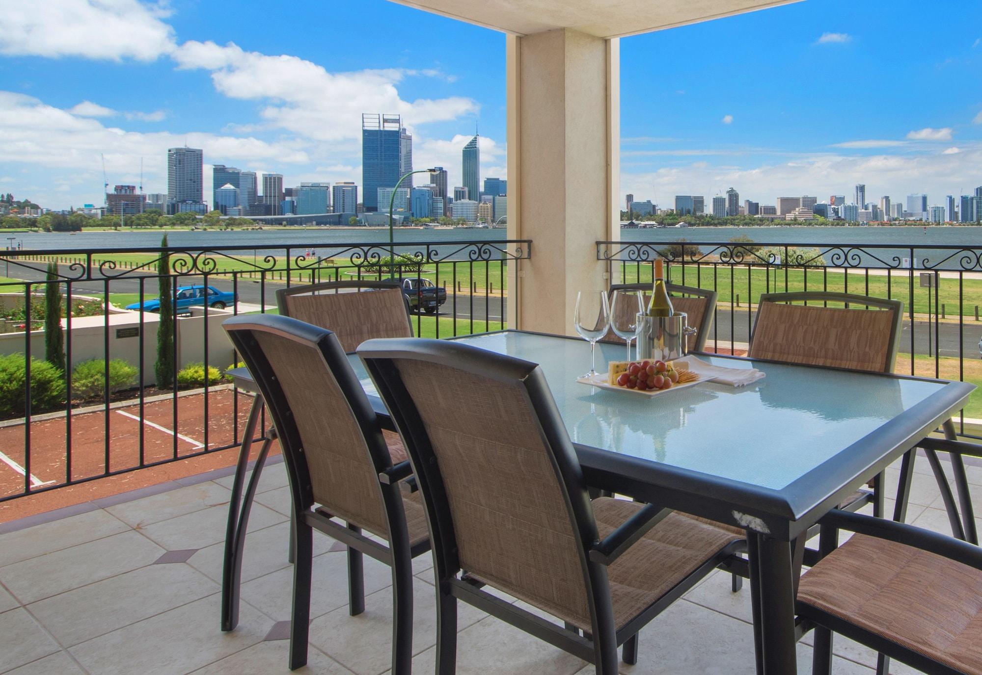 The Peninsula Riverside Serviced Apartments Perth Exterior foto